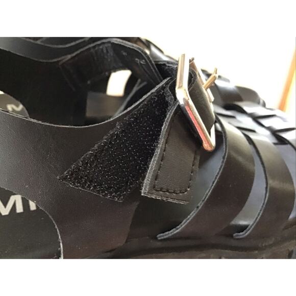 MIA Kids Girls 3 M Black Havian Malta Leather Strap Buckle/Self Closure NIB - Picture 6 of 8